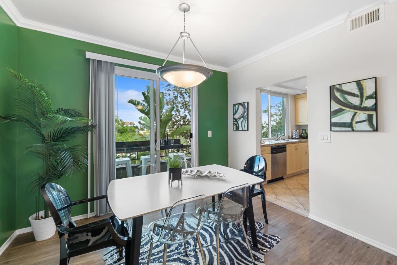 Beverly Hills Glamour Oasis 2 Bedroom With Parking 304 Apartahotel Los Ángeles