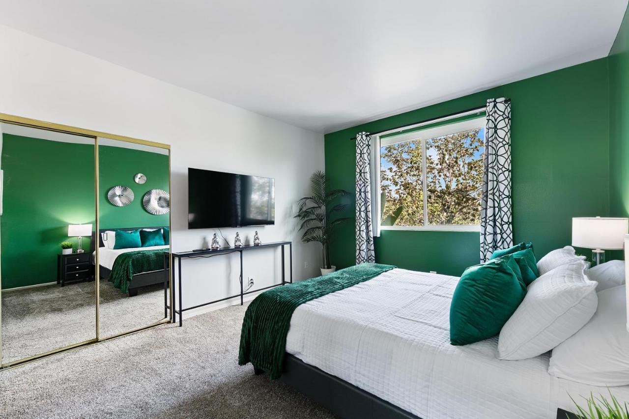 Beverly Hills Glamour Oasis 2 Bedroom With Parking 304 Los Ángeles