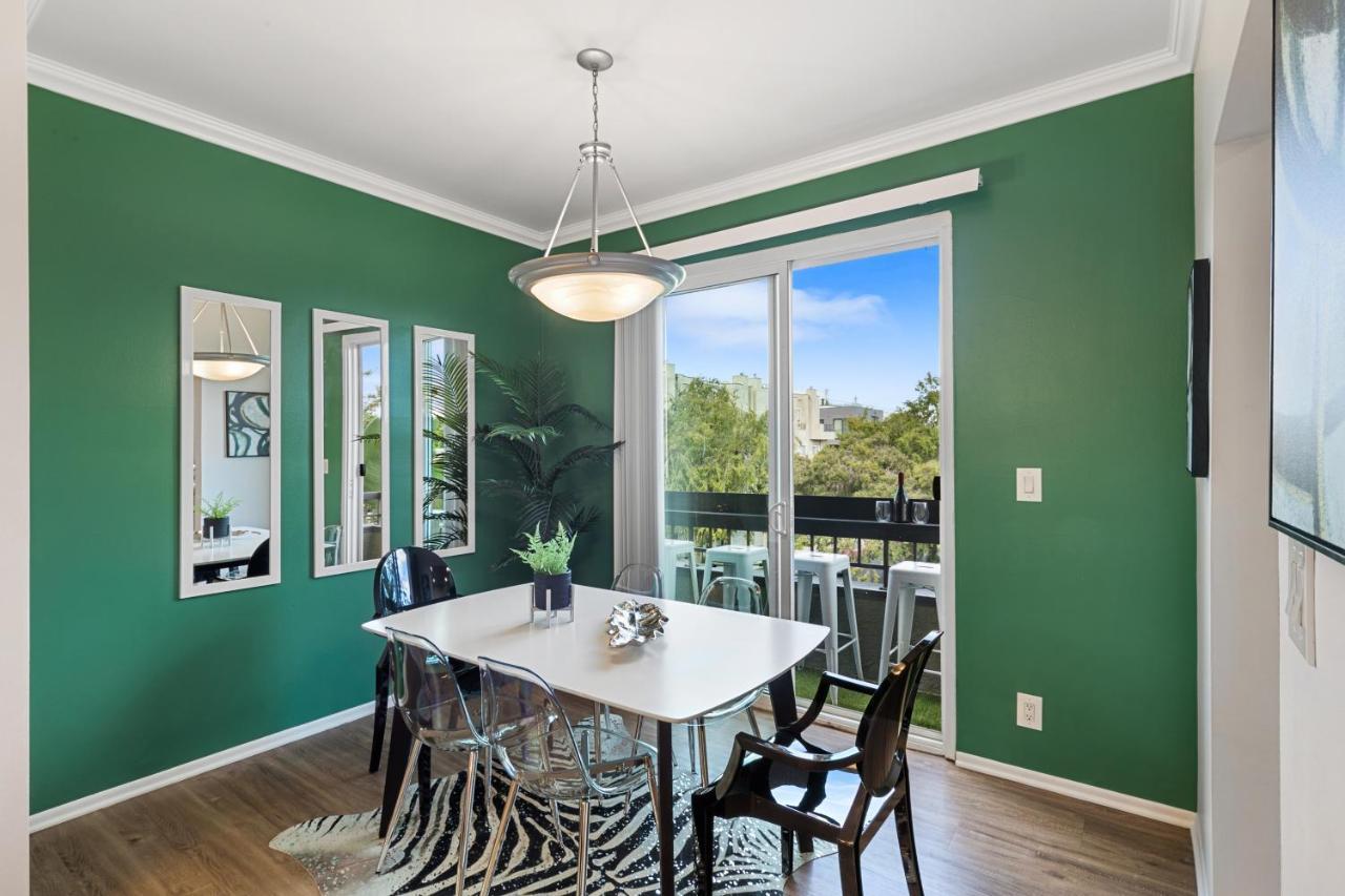 Beverly Hills Glamour Oasis 2 Bedroom With Parking 304 Los Ángeles