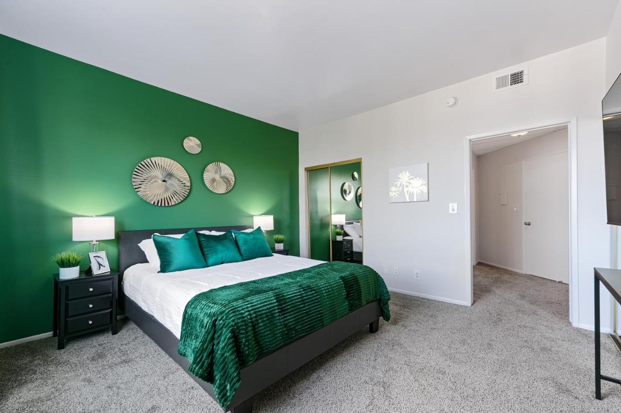 Beverly Hills Glamour Oasis 2 Bedroom With Parking 304 Apartahotel Los Ángeles