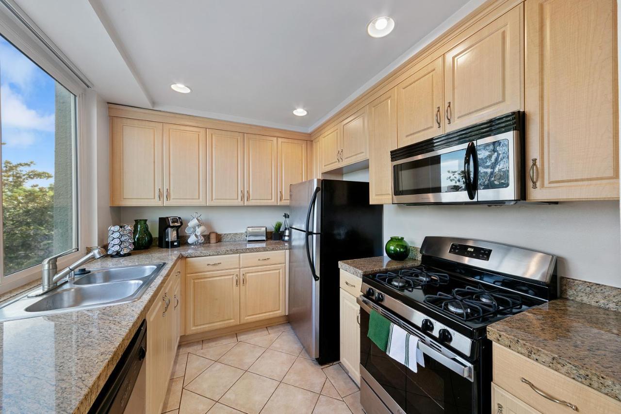 Beverly Hills Glamour Oasis 2 Bedroom With Parking 304 Apartahotel